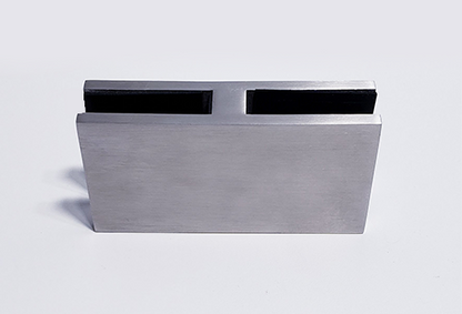 Quincaillerie large, verre trempé 12mm